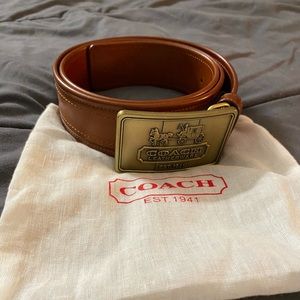 Coach belt-size medium